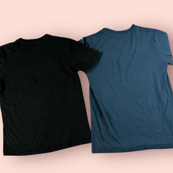 VANS Women’s T-Shirt Black Blue Bird Vintage Size Large Cotton Graphic Tee - Picture 2 of 3